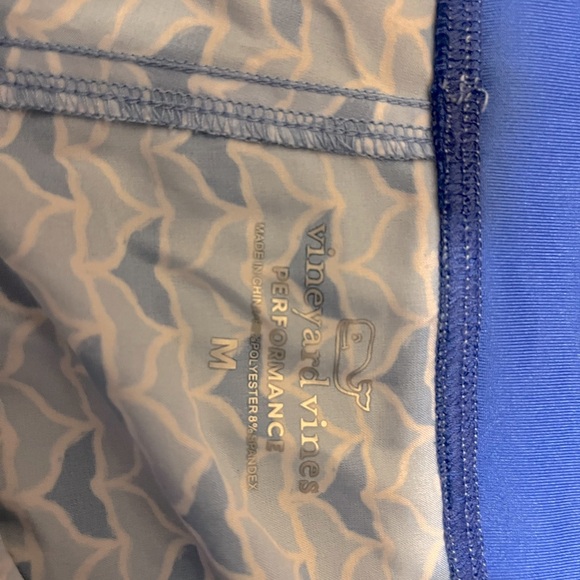 Vineyard vine performance shorts - Picture 2 of 2